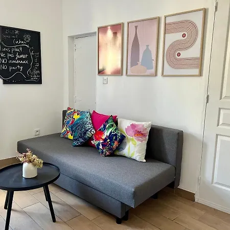 Apartment Tabi ,modern Chic Vs Free Parking,wifi,draps *