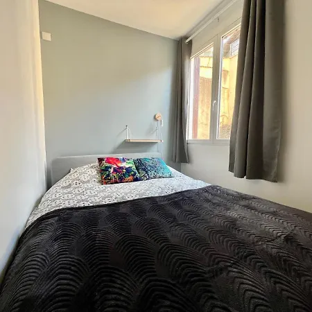 Apartment Tabi ,modern Chic Vs Free Parking,wifi,draps *